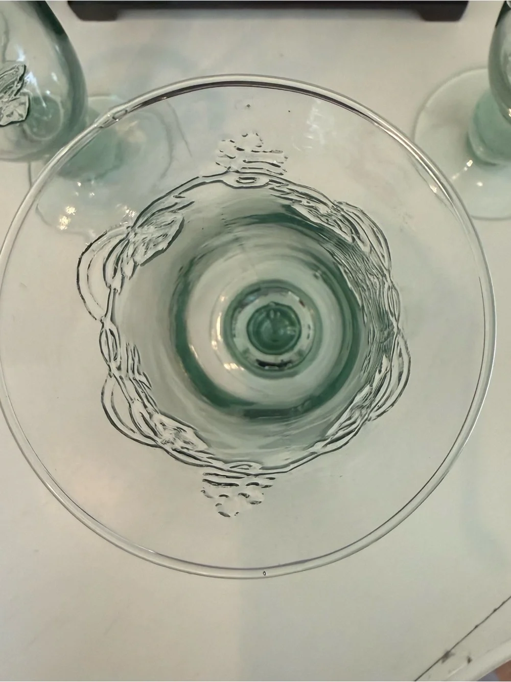Vintage Light Green Embossed Leaf & Vine Champagne Flute Glass 8.5”